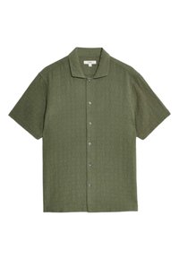 Camisa de manga corta en color verde oliva con un patrón texturizado, cierre de botones y cuello con muesca. Fabricada con tejido ligero.