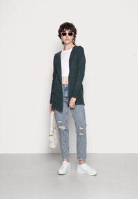 Vero Moda VMDOFFY OPEN HOOD CARDIGAN  - Casaco de malha - sea mossdetail/black melange
