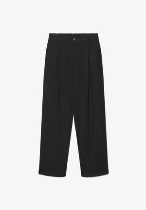 Pantalon noir à jambes larges avec plis plats à l'avant, fermeture par bouton et fermeture éclair, passants de ceinture et ourlets retournés.