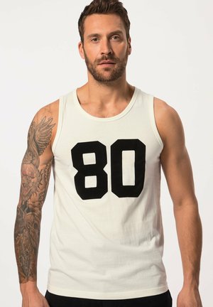 Weißes Baumwoll-Tanktop mit einem großen schwarzen "80"-Grafik auf der Vorderseite. Glatte Textur, ärmelloses Design und runden Halsausschnitt.