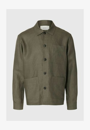 Olivgrüne Jacke zum Knöpfen mit Kragen und drei vorderen aufgesetzten Taschen, gefertigt aus strukturiertem Stoff.