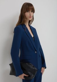 Non selezionato, blu