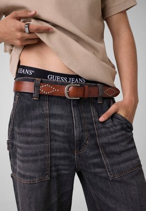 Guess Jeans, - Pas