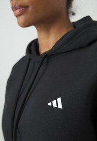 adidas Sportswear ESSENTIALS SMALL LOGO FEEL COZY HOODIE - Sweatshirt com capuz - black