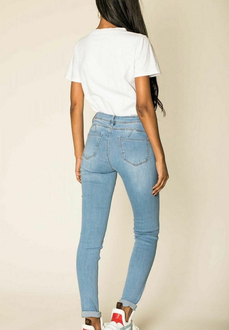 Damen Skinny | Nina Carter EFFEKT MID USED WASH Jeans Skinny Fit hellblau - RJ85520 Damen Skinny | Nina Carter EFFEKT MID USED WASH Jeans Skinny Fit hellblau - RJ85520