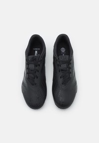 adidas Performance PREDATOR ACCURACY.4 IN SALA - Botines de fútbol sala - core black/footwear white