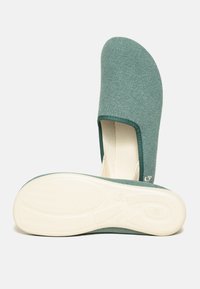 Gottstein Slip-ons - oceangreen