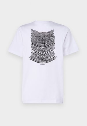 Bílý bavlněný t-shirt s černým liniovým grafickým designem na přední straně. Krátké rukávy a kulatý výstřih.