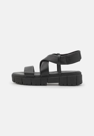 Platform sandals - black