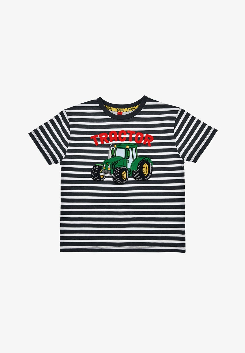Grafik eines grünen Traktors mit dem Wort "TRACTOR" in rotem Text auf einem schwarz-weißen gestreiften kurzärmeligen T-Shirt aus Baumwollstoff.
