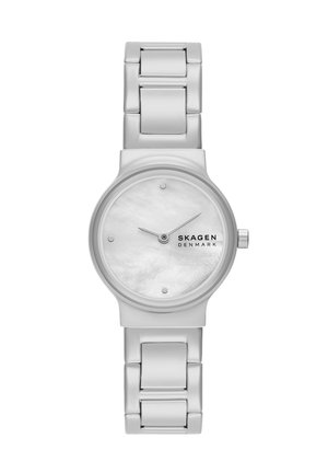 Srebrny zegarek Skagen Denmark z metalową bransoletą, okrągłą tarczą z masy perłowej, minimalistycznymi znacznikami i dwoma srebrnymi wskazówkami.