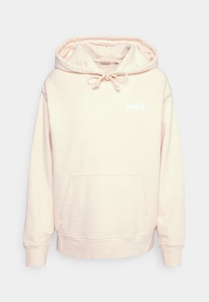 Hanorac roz din fleece cu o buzunar frontal spațios, glugă cu șnur reglabil și logo-ul alb Levi's pe pieptul stâng. Textură moale.