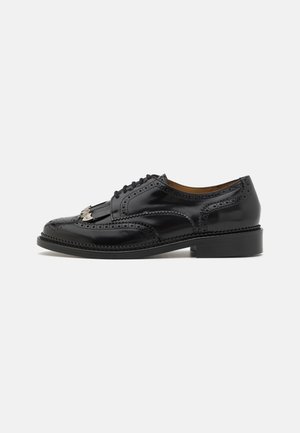 Cipele s vezicama - black