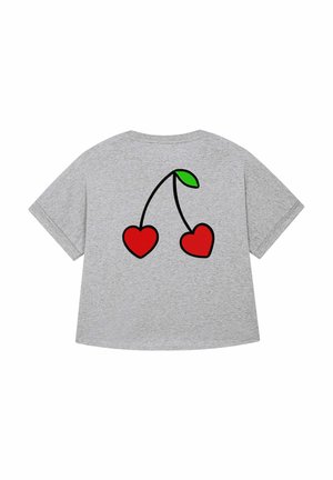 T-shirt grigio chiaro con un disegno a contorno nero di due ciliegie rosse con una foglia verde sul retro. Maniche corte e vestibilità ampia.