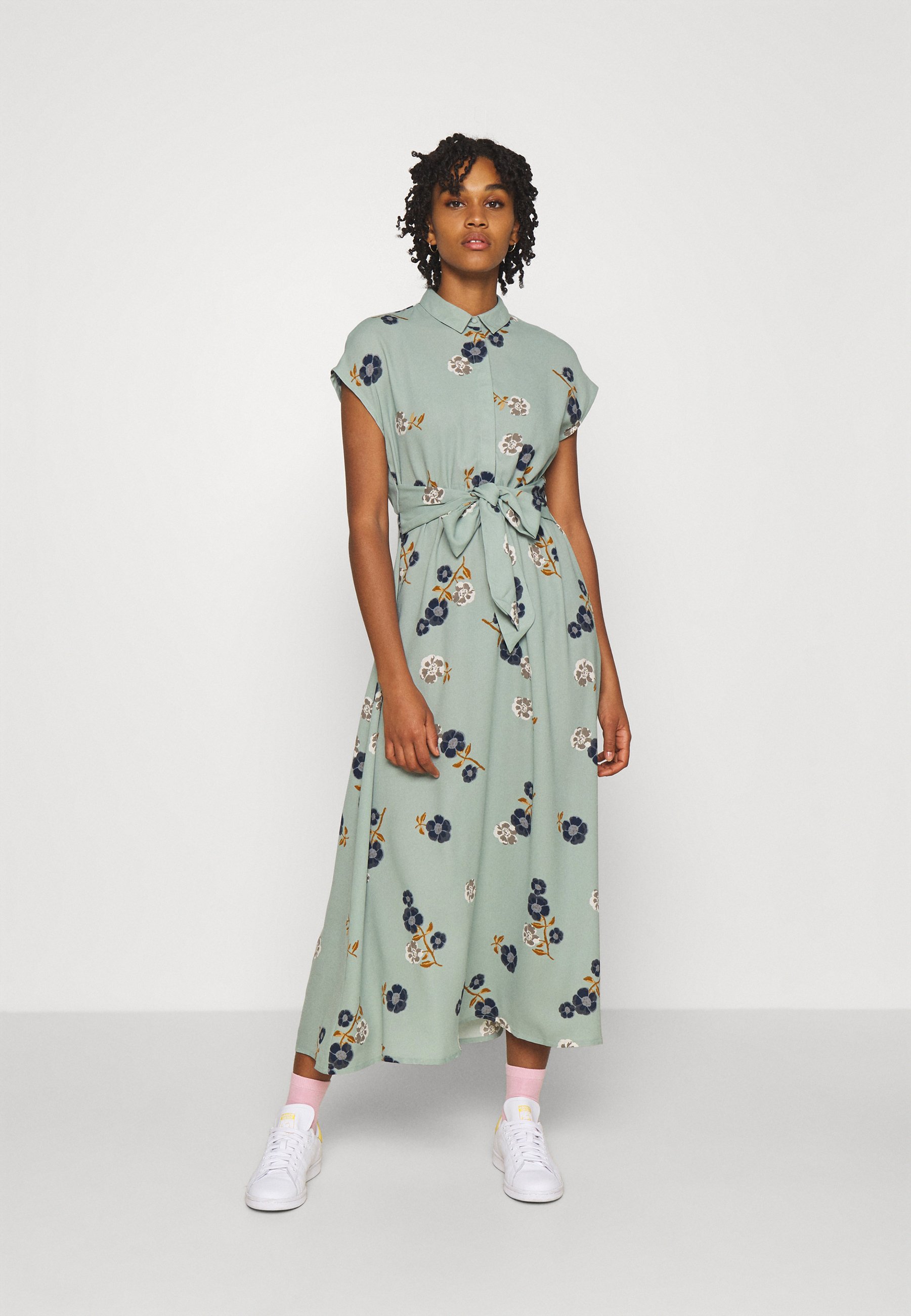 Vero Moda VMFALLIE LONG TIE DRESS - Skjortekjole - milieu/grøn - Zalando.dk