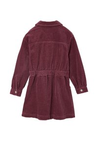 Kordelkleid in Burgunderrot mit langen Ärmeln, Kragen, elastischem Bund und Knopfmanschetten. Verfügt über eine vertikale Rippstruktur und einen lässigen Schnitt.