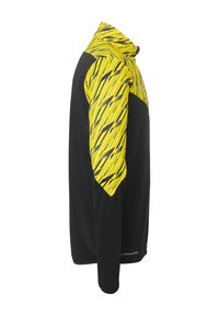 Sort atletisk shirt med en gul mønstret skulder, der har en høj krave og lange ærmer. Materialet ser glat og åndbart ud.