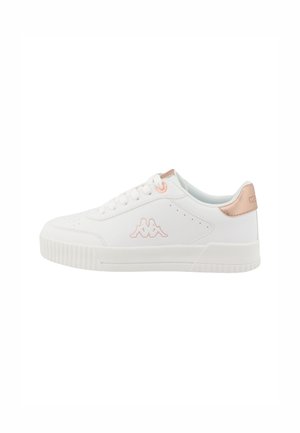 - Sneakersy niskie
