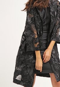 Reiss Kotelomekko - black