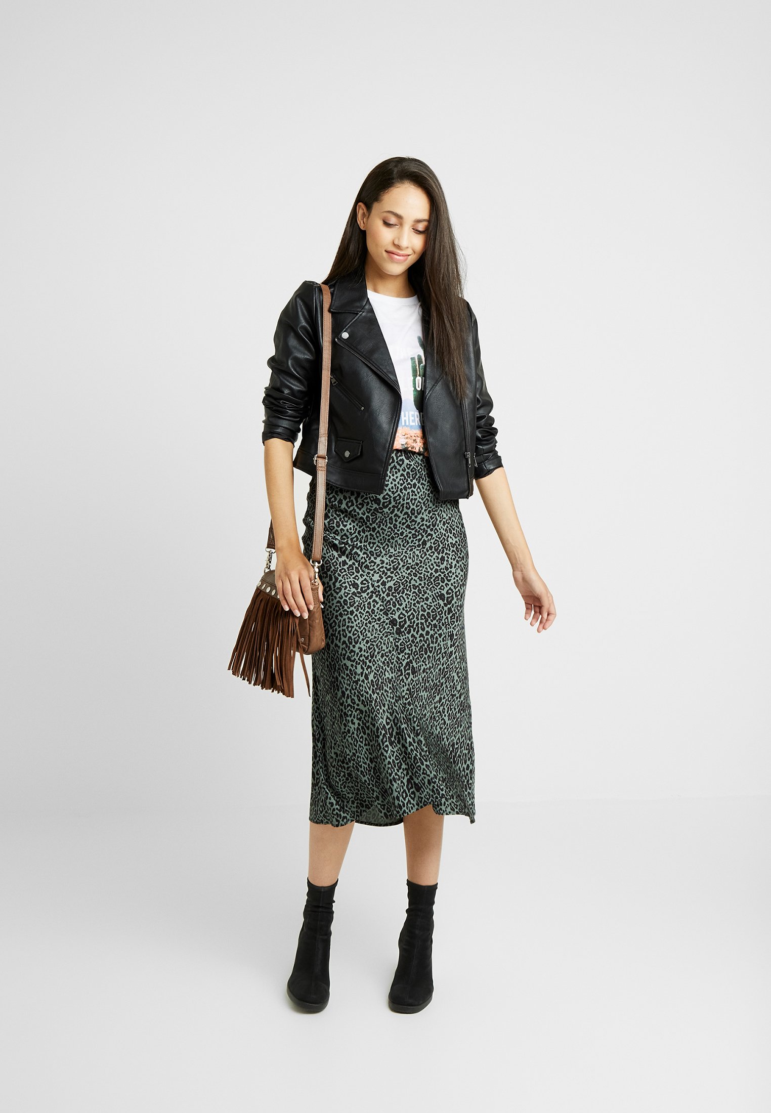 DEPECHE BOHO CHIC Skulderveske brown Zalando.no DEPECHE BOHO CHIC Skulderveske brown Zalando.no