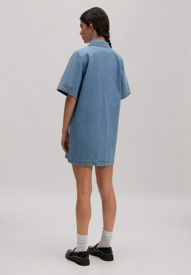 dress your family in corduroy and denim free pdf by David Sedaris – Morgan's Rare Books weekend-getaway He gets a job Color:TAN STRIPE Denim Dress Tights |
