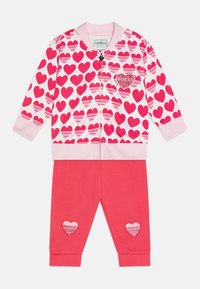 Guess - BABY ACTIVE SET - Trousers - hearts desire Thumbnail Image 1