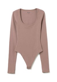 Body a maniche lunghe in morbido tessuto beige con scollatura a forma di ampio scollo, chiusura a bottoni a pressione e una silhouette aderente, caratterizzato da una texture liscia.