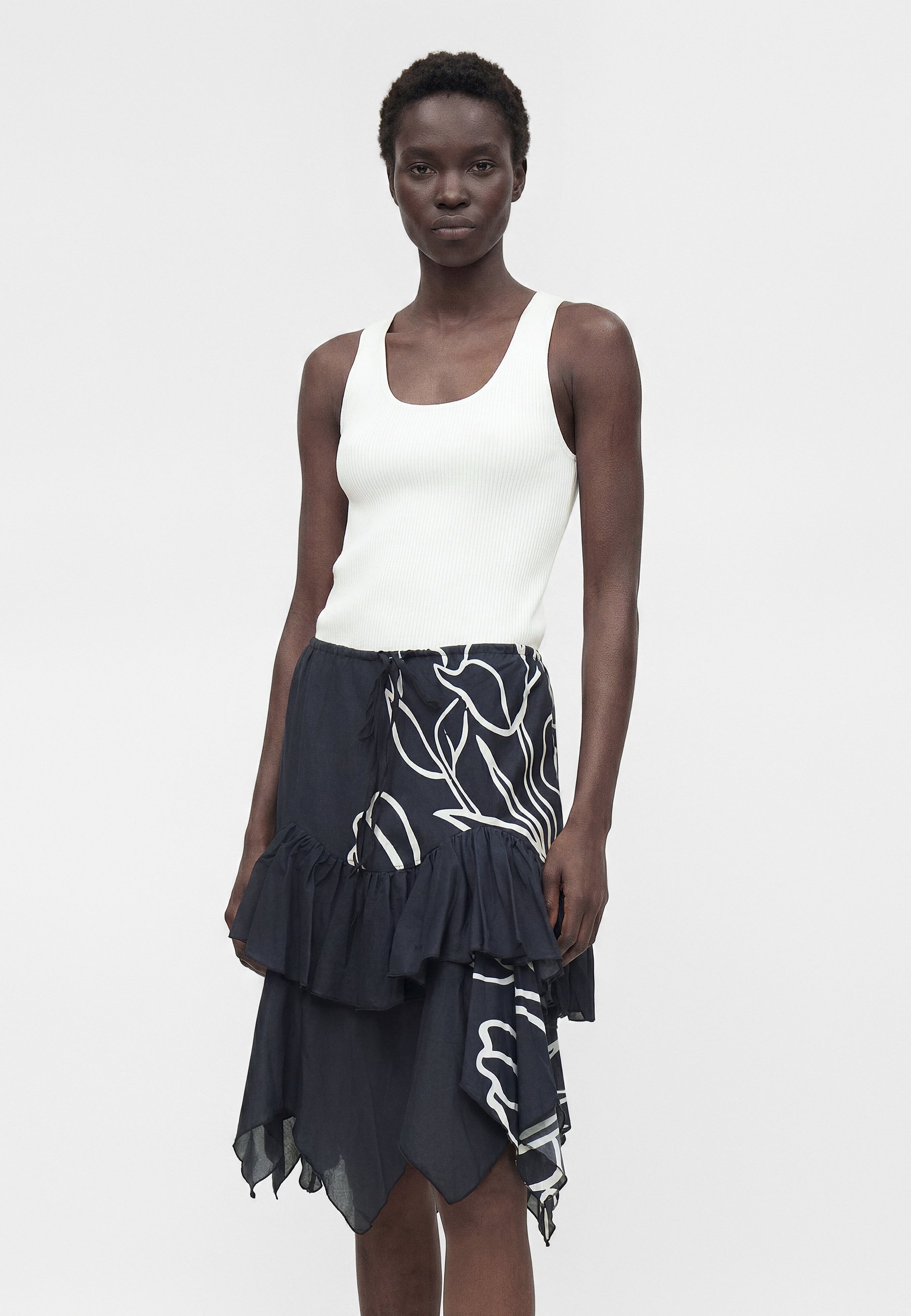Donde Esteban TULIPANES VOILE MIDI SKIRT - A-line skirt - black