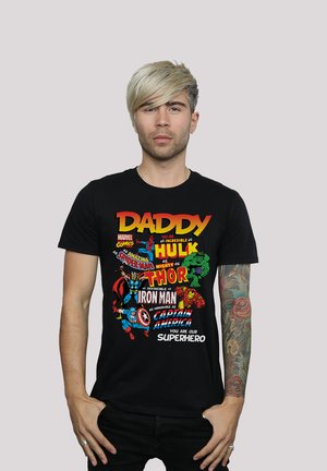 MARVEL COMICS OUR DAD SUPERHERO - PREMIUM SUPERHELDEN IRON MAN CAPTAIN AMERICA HULK THOR LOKI PUNISHER SPIDER-MAN FAN MERCH - T-shirt print - black