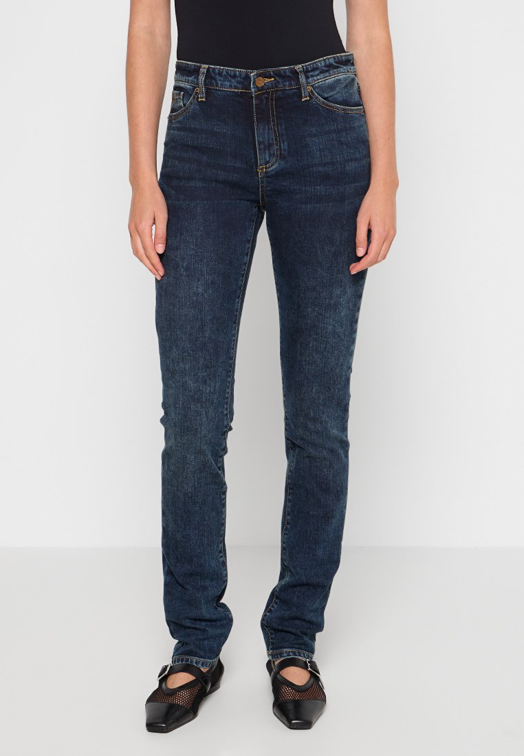 Armani Exchange Slim fit jeans donkerblauw Armani Exchange Slim fit jeans donkerblauw