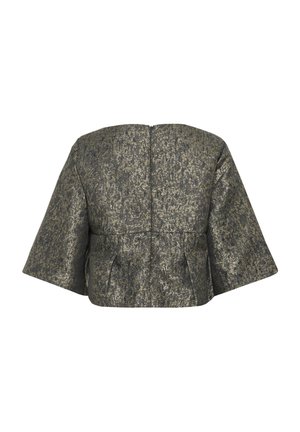 Īsām piedurknēm, ar aizmugures rāvējslēdzēju, īsā jaka no teksturēta metāliska auduma, kurai ir smalks raksts un piešūtie detaļas jostas apvidū.