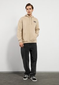 Pier One Športni pulover - tan