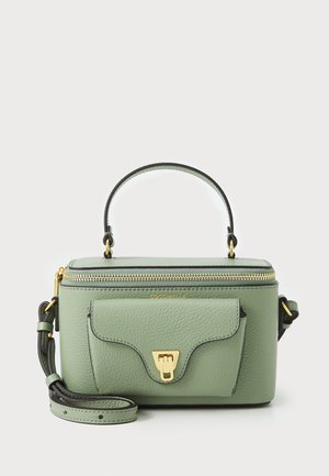 Grüne rechteckige Lederhandtasche mit Fronttasche und goldfarbenem Verschluss, Tragegriff oben und abnehmbarem Schulterriemen.