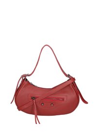 Borsa a tracolla in pelle rossa con forma arrotondata, chiusura con zip e una piccola tasca frontale. Presenta spallacci regolabili e accentuazioni in metallo.