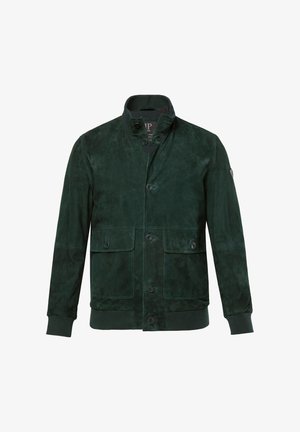 Donkergroene suède jas met hoge kraag, knoopsluiting, twee voorste flapzakken, geribbelde manchetten en zoom.