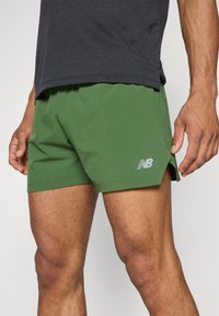 New Balance SHORT  - Pantaloni scurți sport - dark alpine green