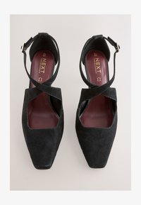 Neselectat, black leather suede