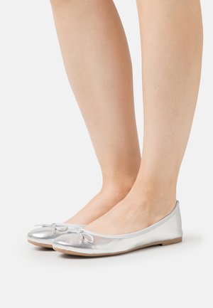 Marco Tozzi Ballet pumps - silver