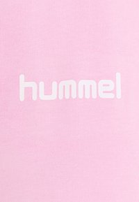 Hummel GO WOMAN - T-shirt print - candy