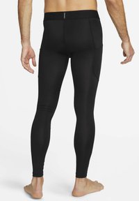 Nike Performance - Kalesony