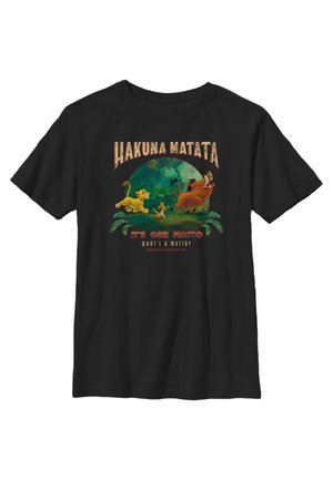 Sort T-shirt med Løvernes Konge-figurerne Simba, Timon og Pumbaa, der går i junglen, med teksten "Hakuna Matata, It's Our Motto."
