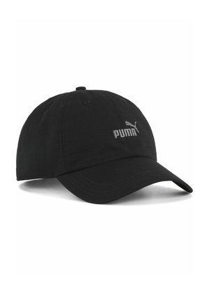 Czarna czapka baseballowa wykonana z lekkiego materiału, z zakrzywionym daszkiem, regulowanym paskiem i szarym haftowanym logo Pumy z przodu.