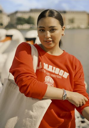 BERLA  - Mikina - true red