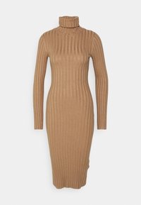 Abito a maglia con collo alto e maniche lunghe, caratterizzato da una texture a coste in un caldo colore beige. Silhouette aderente, lunghezza ginocchio.