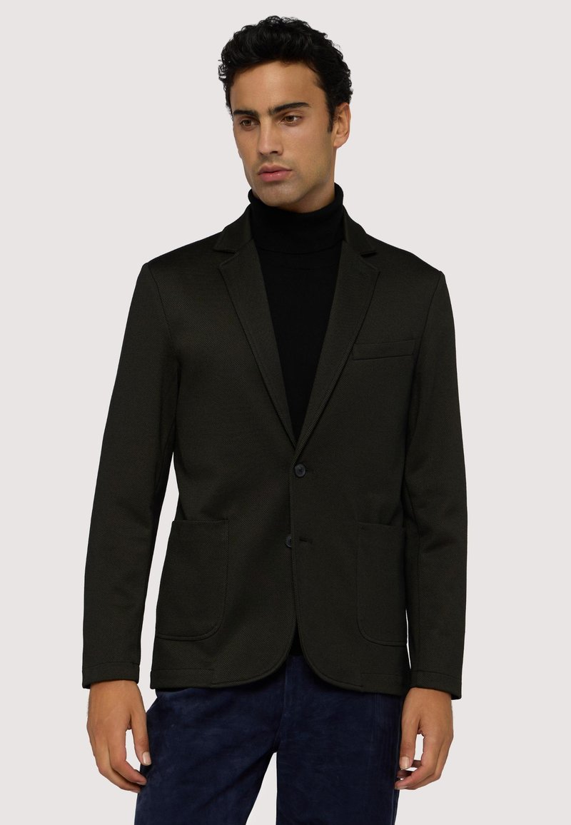 Donkergroen blazer met een getextureerde afwerking, enkele knoopsluiting, notch revers, twee voorkruiszakken en een slim fit ontwerp.