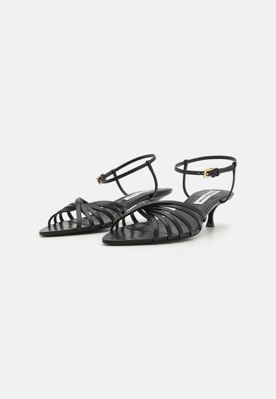 Victoria Beckham KITTEN HEEL - Sandaler - black