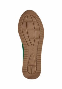 Semelle de sneaker avec une semelle en caoutchouc texturé marron et des accents latéraux verts. Comprend un motif de grip surélevé pour une traction et un marquage de taille "37".