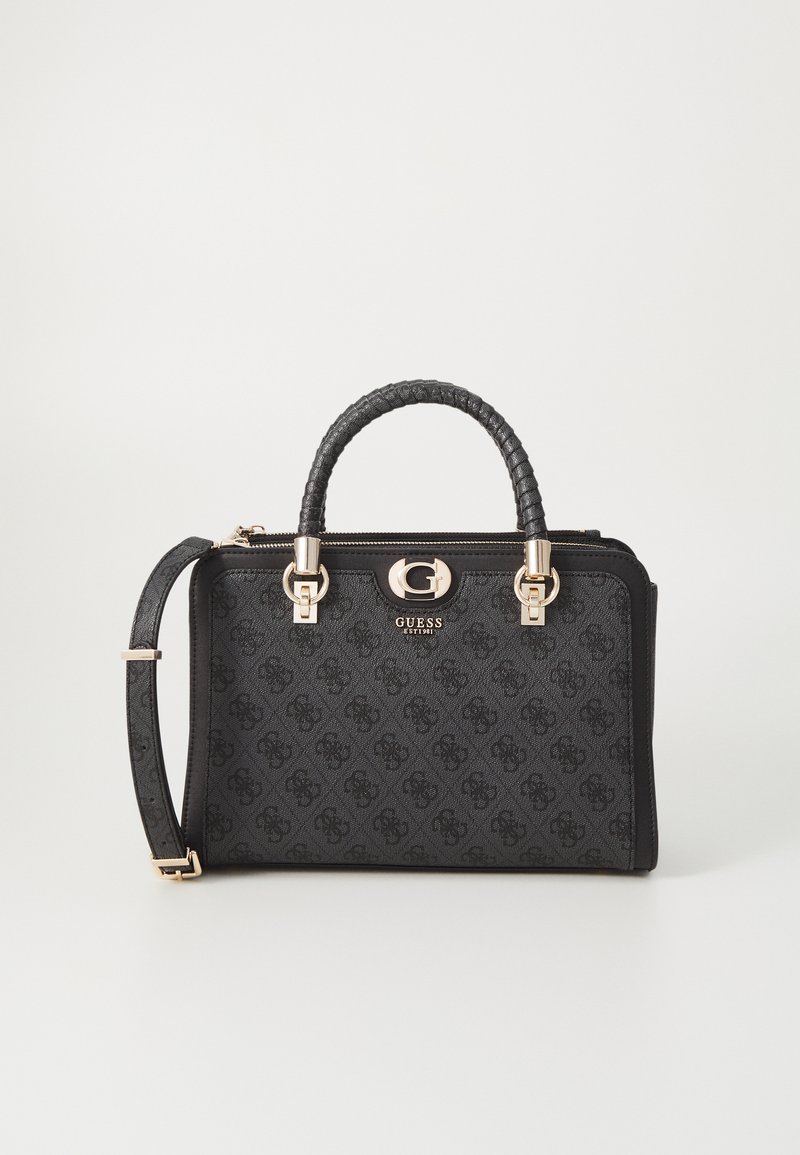 Bolsa estruturada preta com uma pega trançada, detalhes em metal dourado e padrão de logotipo em relevo por todo o lado. Inclui uma alça de ombro removível.