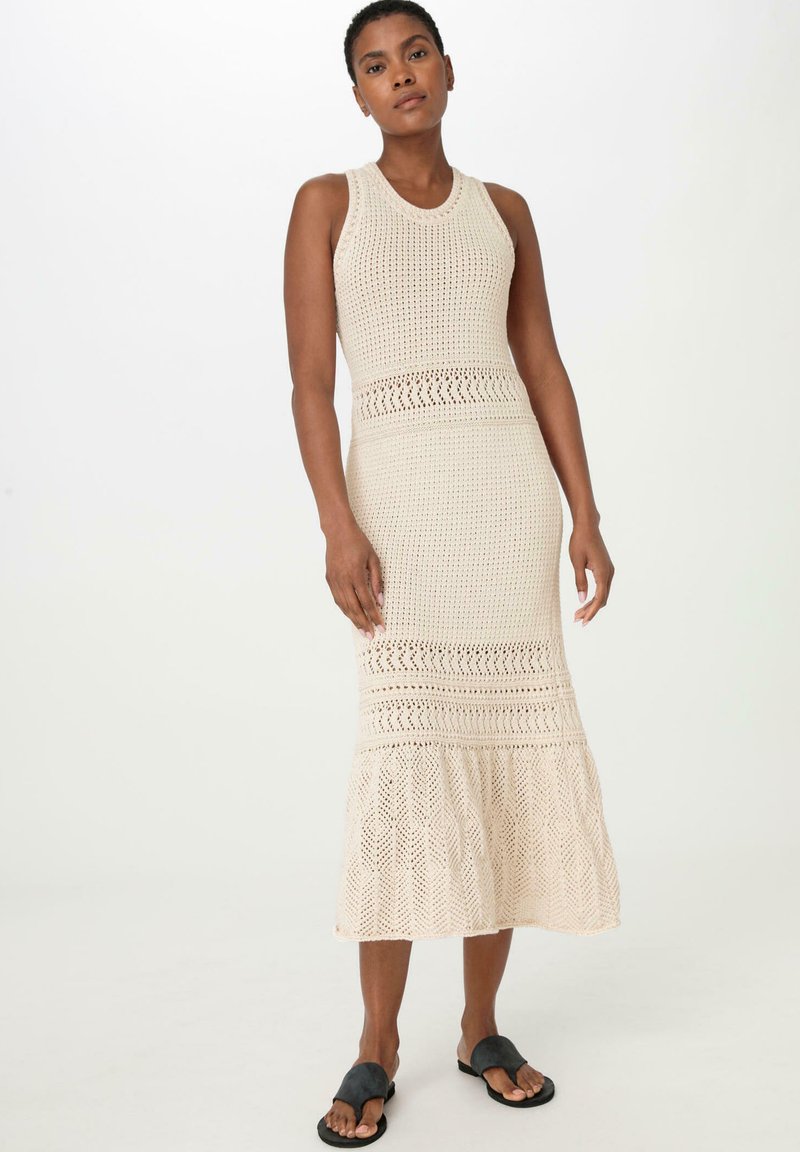 hessnatur Strickkleid - natur