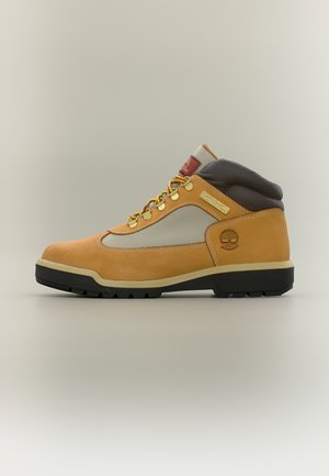 Timberland, FIELD BOOT MID LACE UP WATERPROOF HIKING BOOT - Snørestøvletter - wheat